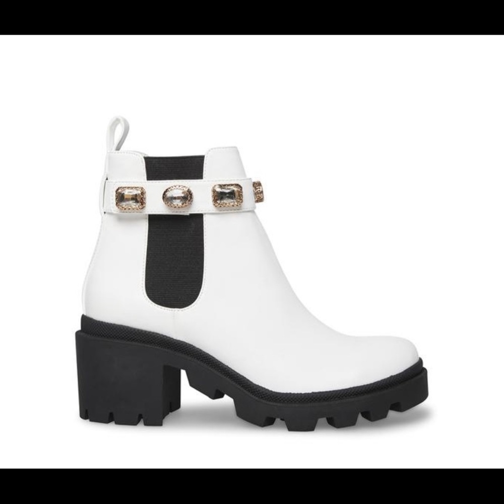 Steve Madden brand new boots